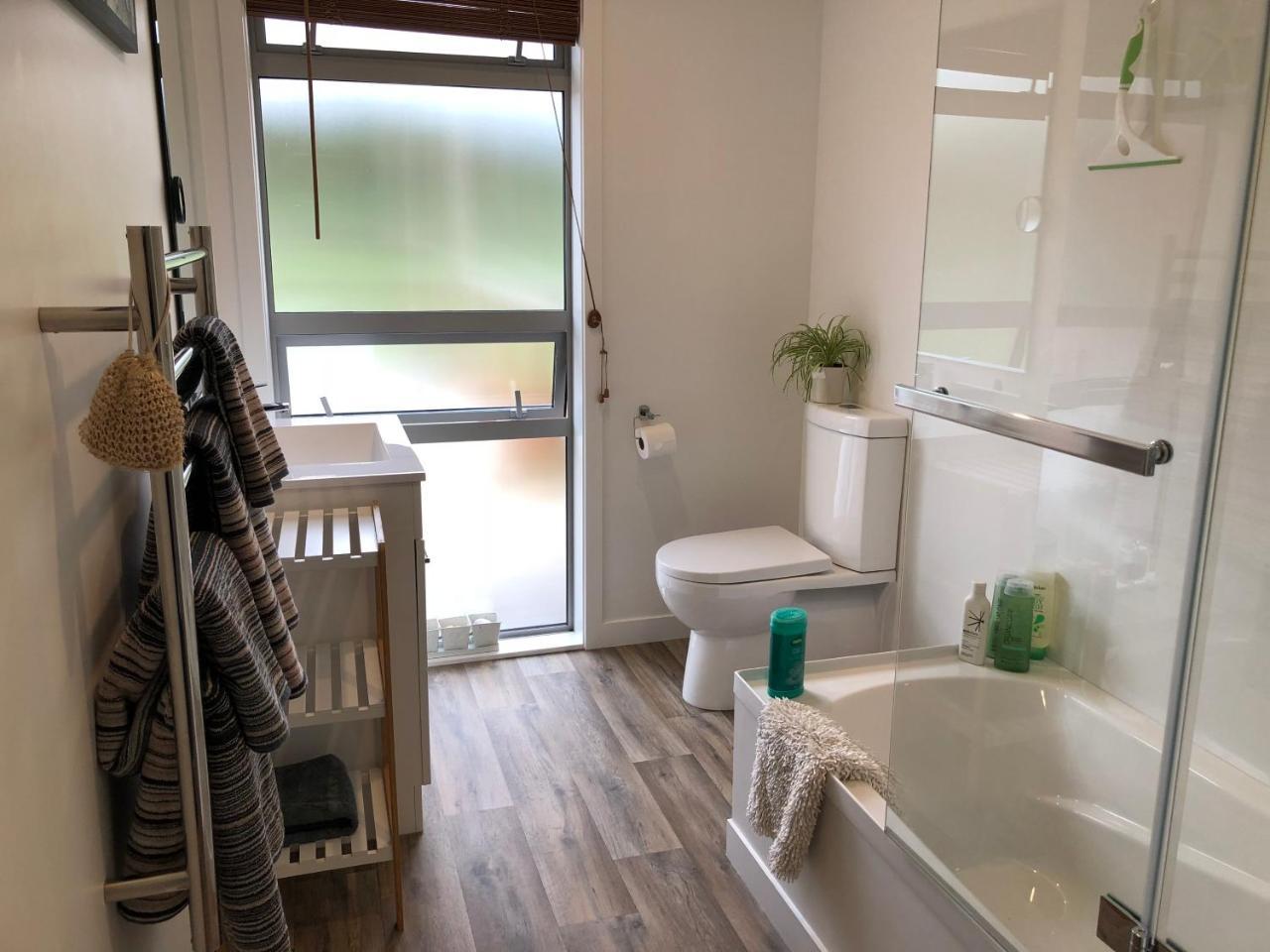 Narrow Neck Creek Farmstay And B&B Upper Hutt Eksteriør billede
